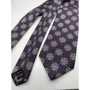 Jos A Bank Signature Collection Mens Silk Tie Purple Geo Medallion Hand Made
